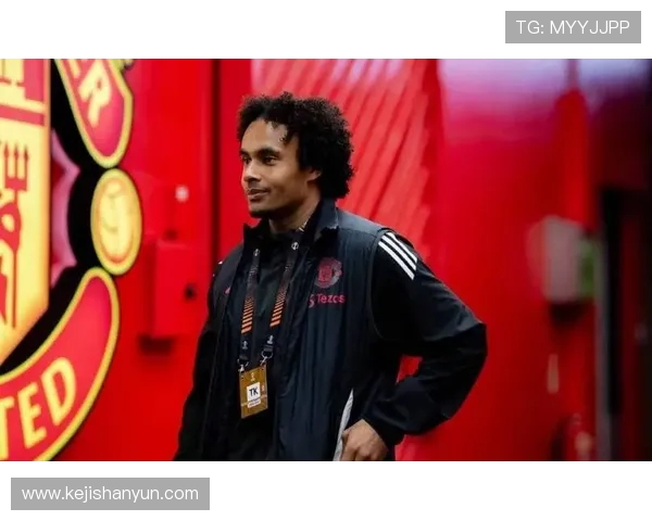 曼联确定签新前锋标准！齐尔克泽为世界杯想离队，阿莫林尚未决定